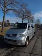 Volkswagen VW T5 Multivan Automatik - Volkswagen T5 Multivan in Freiburg