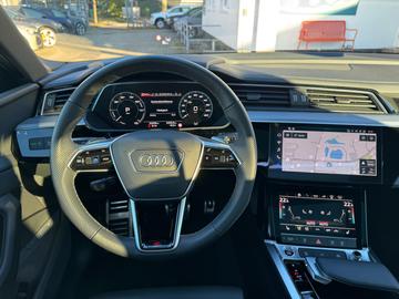 صورة مصغرة 19 لـ 2024 AUDI Q8 E-TRON