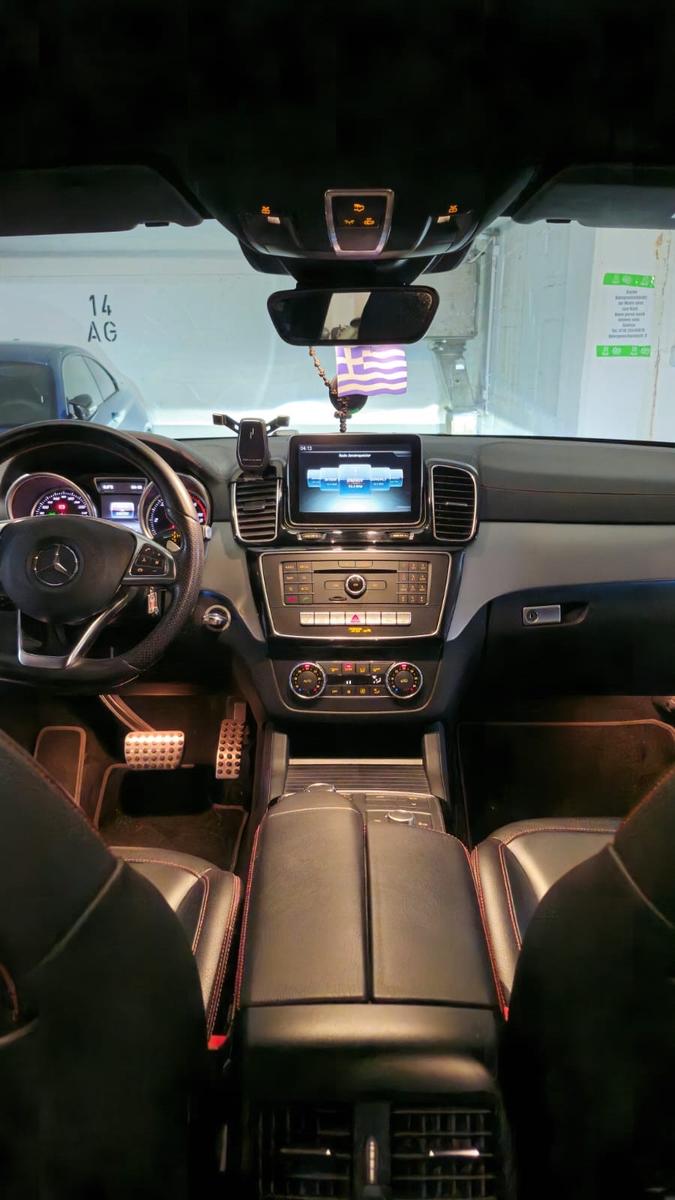 Mercedes-Benz GLE 350 d 4MATIC AMG Line