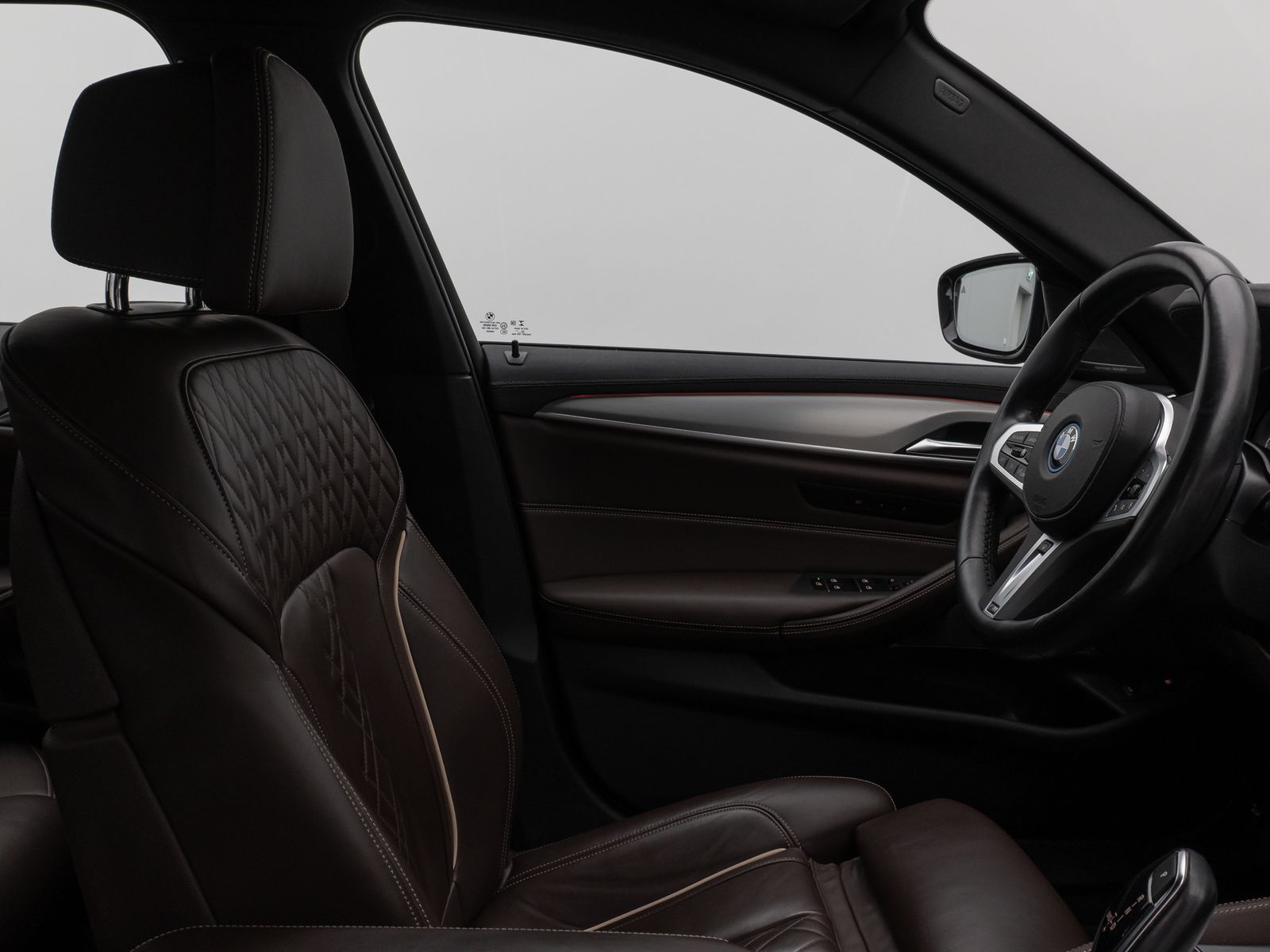 Fahrzeugabbildung BMW 530e LuxuryLine Kamera Laser HUD DAB H/K Komfort