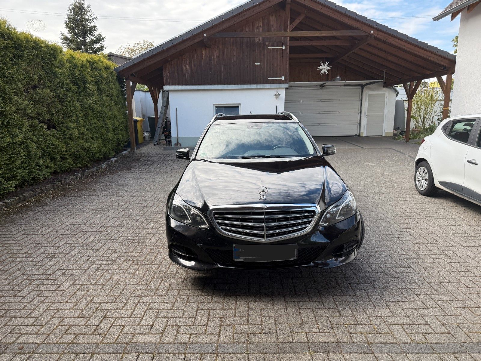 MERCEDES-BENZ E 250