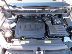 VW Touran 2.0 TDI Trendline Taxi DSG 7-Sitz Leder VW Touran 2.0 TDI Trendline Taxi DSG 7-Sitz Leder