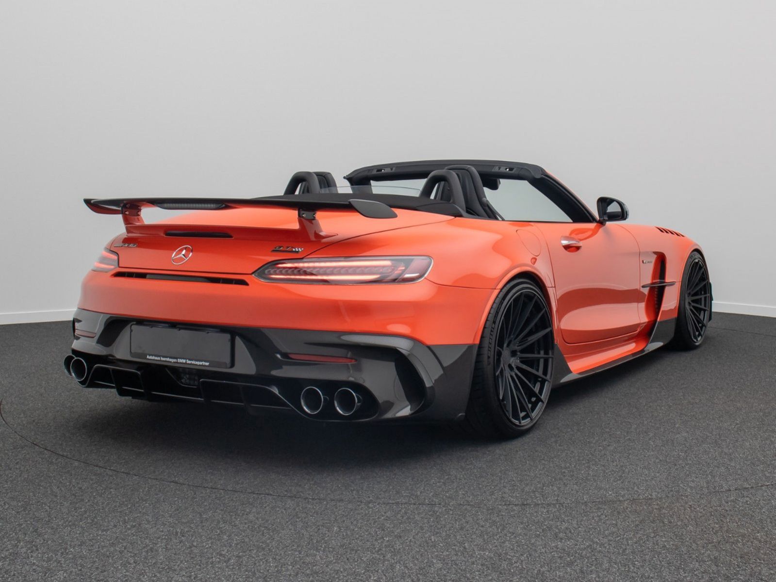 Fahrzeugabbildung Mercedes-Benz AMG GT C AMG GTC 4.0 V8 Black Series 1of1 900PS