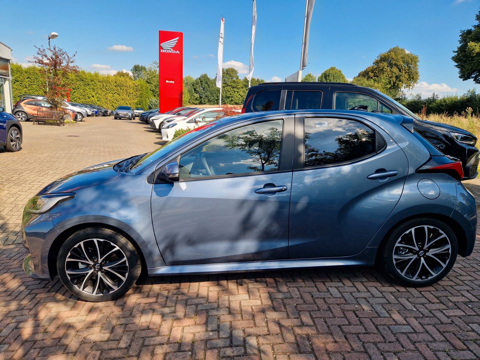 Toyota Yaris Hybrid Teamplayer Technik-P NUR 2 Tage imagem 3