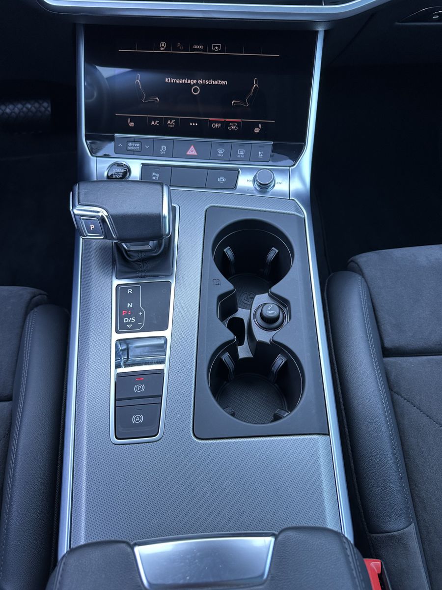 Fahrzeugabbildung Audi A6 Avant 40 TDI Qu Sport NAV+LED+KAMERA+PANO+SHZ