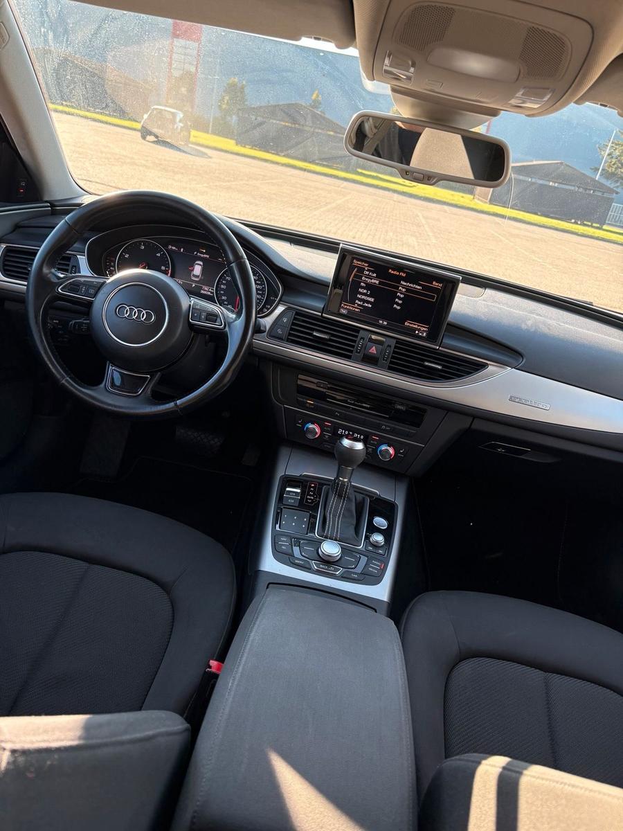 Audi A6 2012 — photo 10