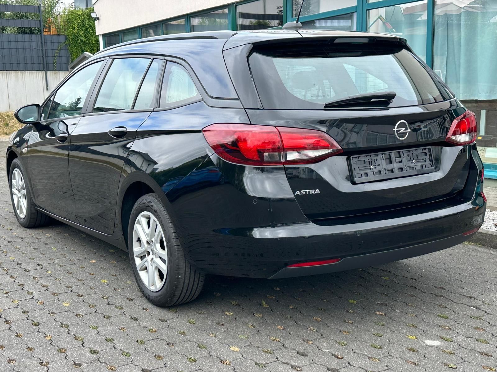 Fahrzeugabbildung Opel Astra Business 1.5 CDTI LED+PDC+NAVI+TEMPO+MFL+