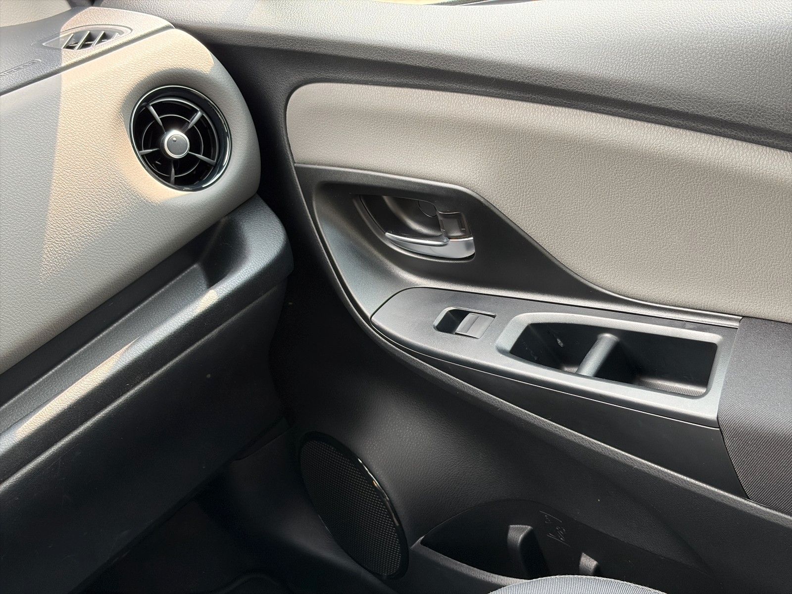 Fahrzeugabbildung Toyota Yaris*Kamera*Klima*BT*USB*TOP**