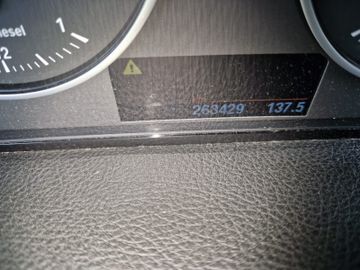 BMW 218 - 11