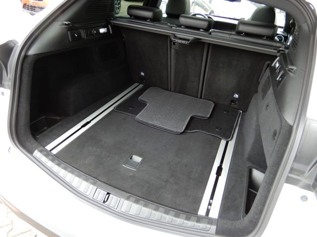 Fahrzeugabbildung Alfa Romeo Stelvio 2.2 Diesel Super Q4 Veloce Pak. Pano Nav