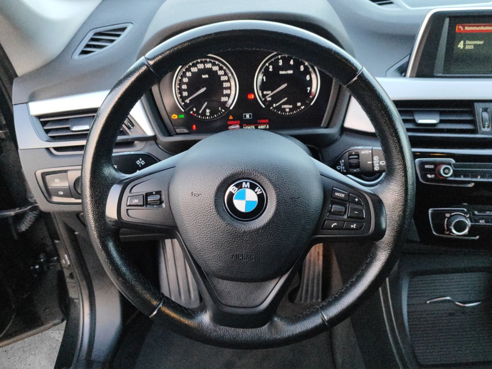 Fahrzeugabbildung BMW X1 sDrive*Kamera*LED*PDC*Temp*