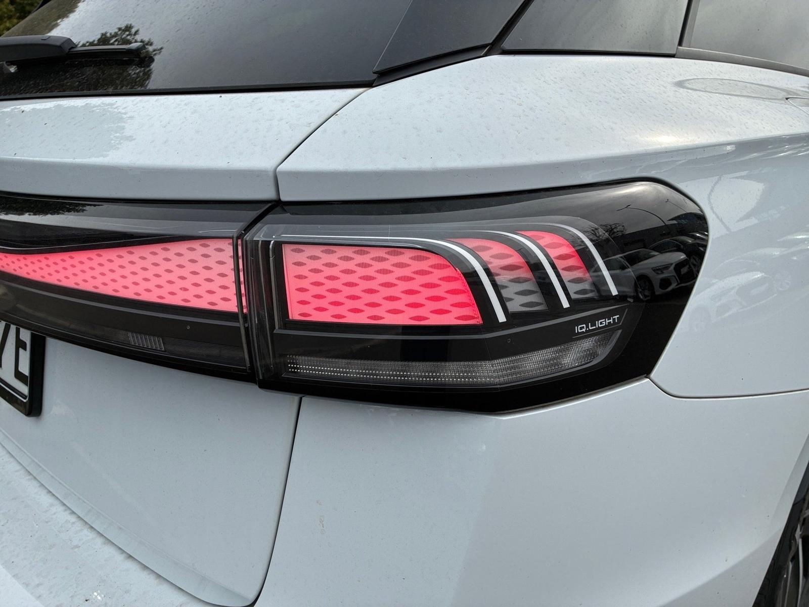 Volkswagen ID.7 Tourer Pro W 360,AHK,HUD,Kamera,LED,Navi,LM
