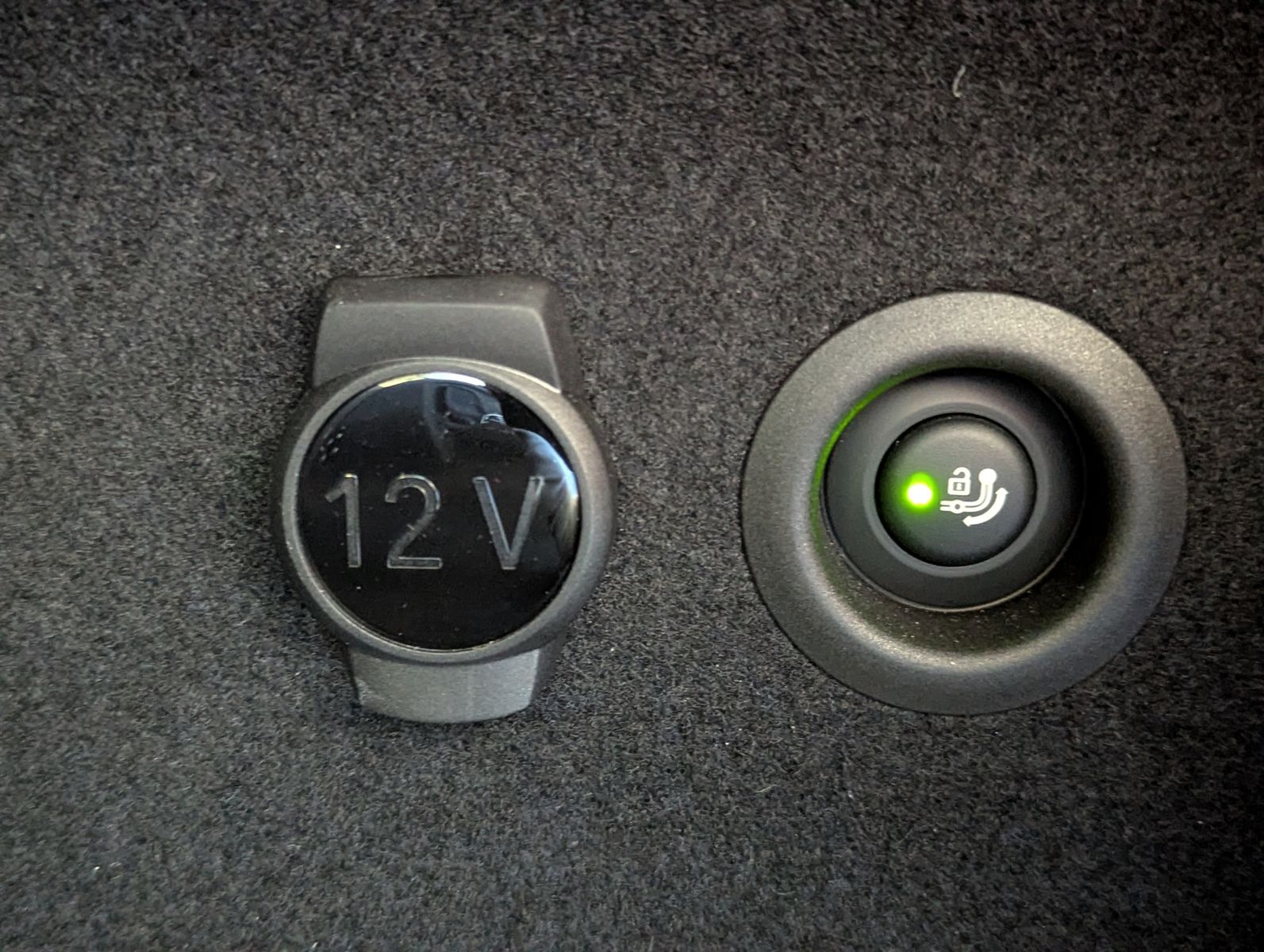 BMW X1 18 i Travel-Paket Pano Kamera AHK - Image 17