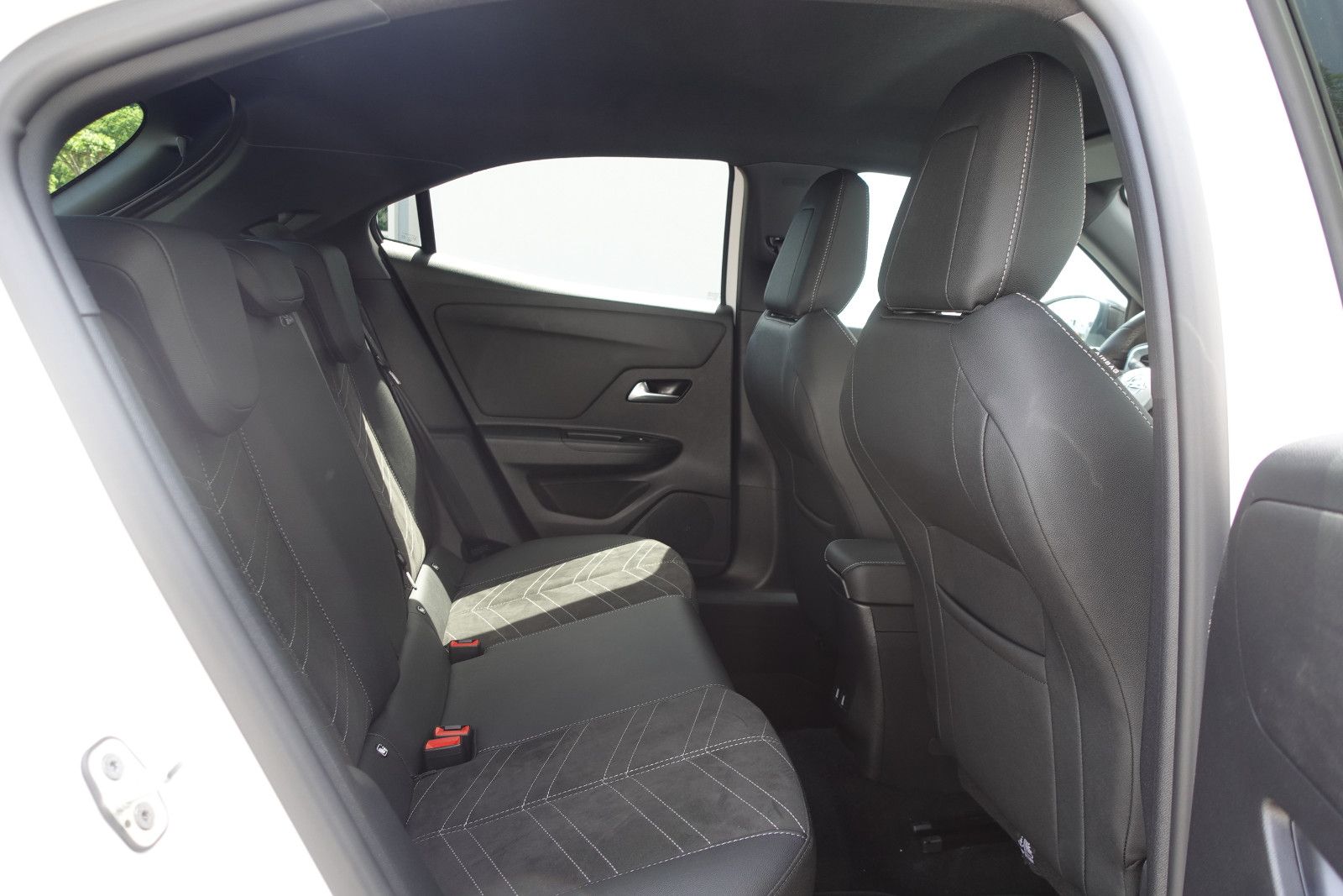 Fahrzeugabbildung Opel Mokka GS 1.2T,MatrixLED,Kamera,Sitzhzg,Allwetter