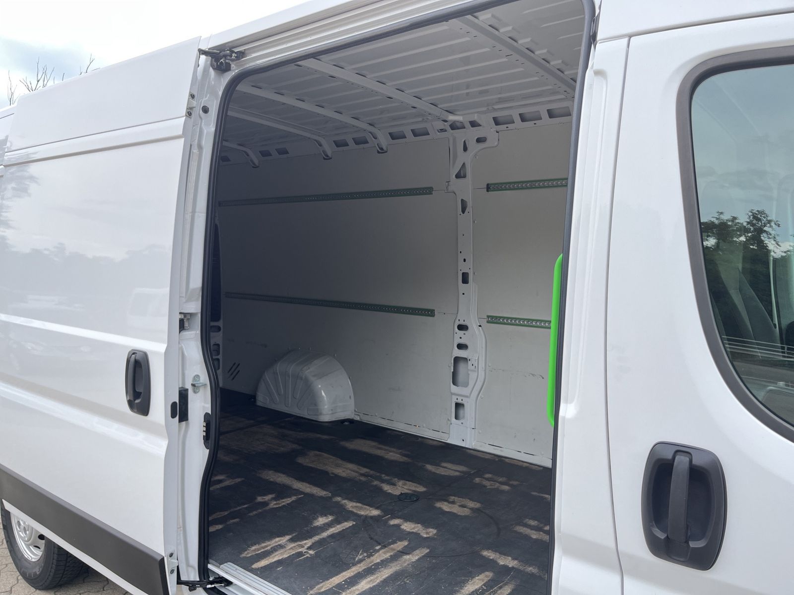 Fahrzeugabbildung Peugeot Boxer 435 L4H2 Pro*Navi*PDC*Kamera*Klima*TOP**
