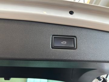 MYAUTOCENTER – Gebraucht- und Jahreswagen mit Werkstattservice in Pfaffenhofen Volkswagen Tiguan Sound BMTStart-Stopp 4Motion *2.Hand*AHK