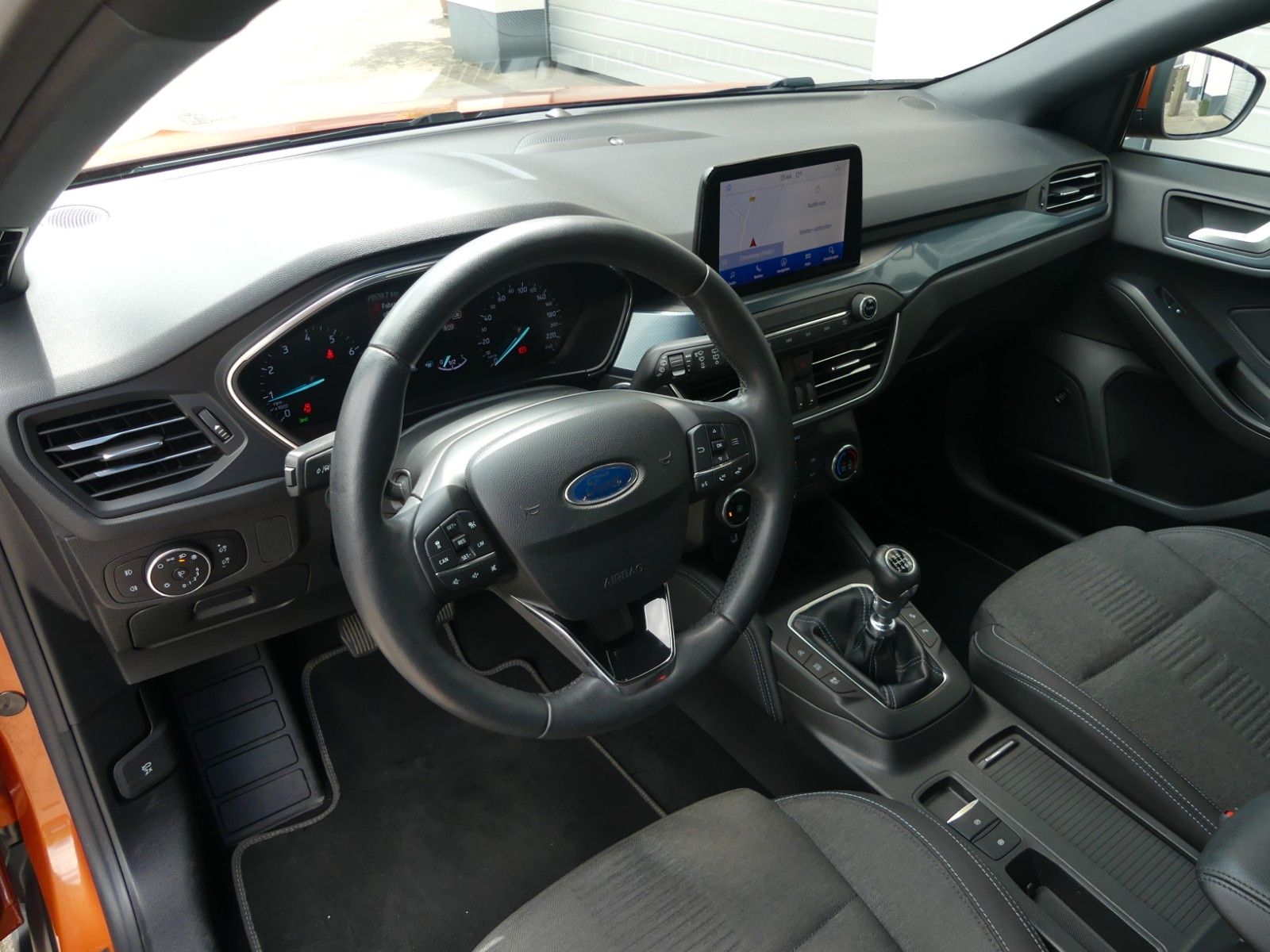 Fahrzeugabbildung Ford Focus Turnier Active*ACC*RFK*