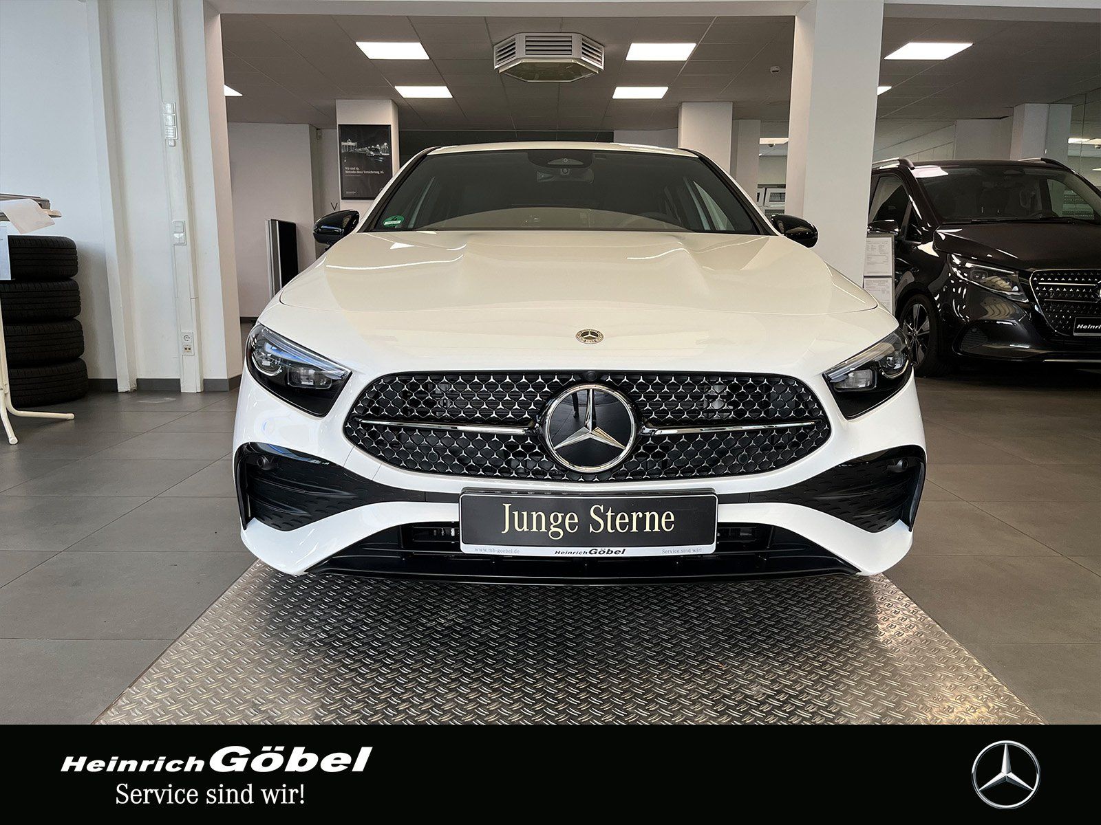 Fahrzeugabbildung Mercedes-Benz A 200 AMG+MBUX+NAVI-PREMIUM+KAMERA+AMBIENTE+LED+