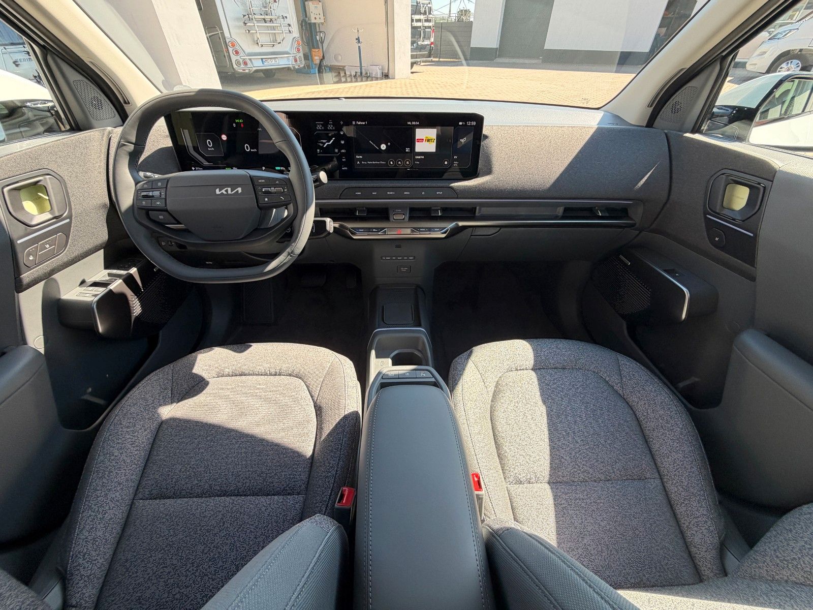 Fahrzeugabbildung Kia EV2 42.2 4S EARTH WIC 22AC TEC DWP DES