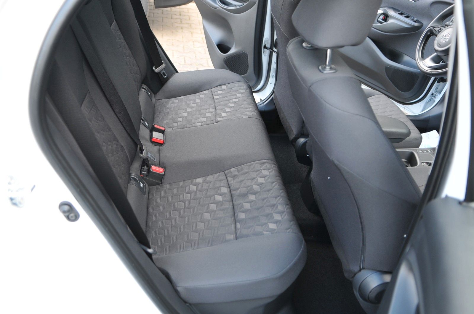 Mazda 2 Hybrid - Bild 30