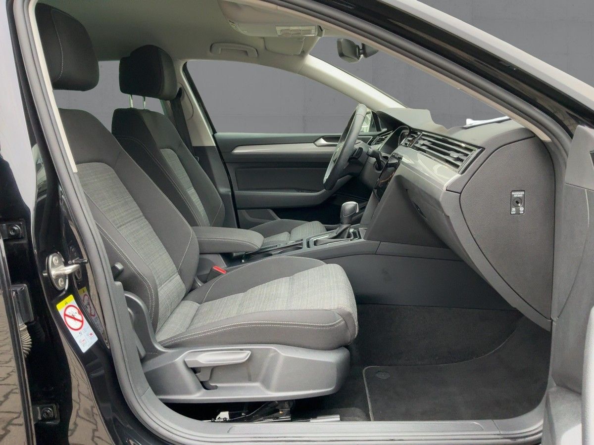 Volkswagen Passat Variant - Bild 12