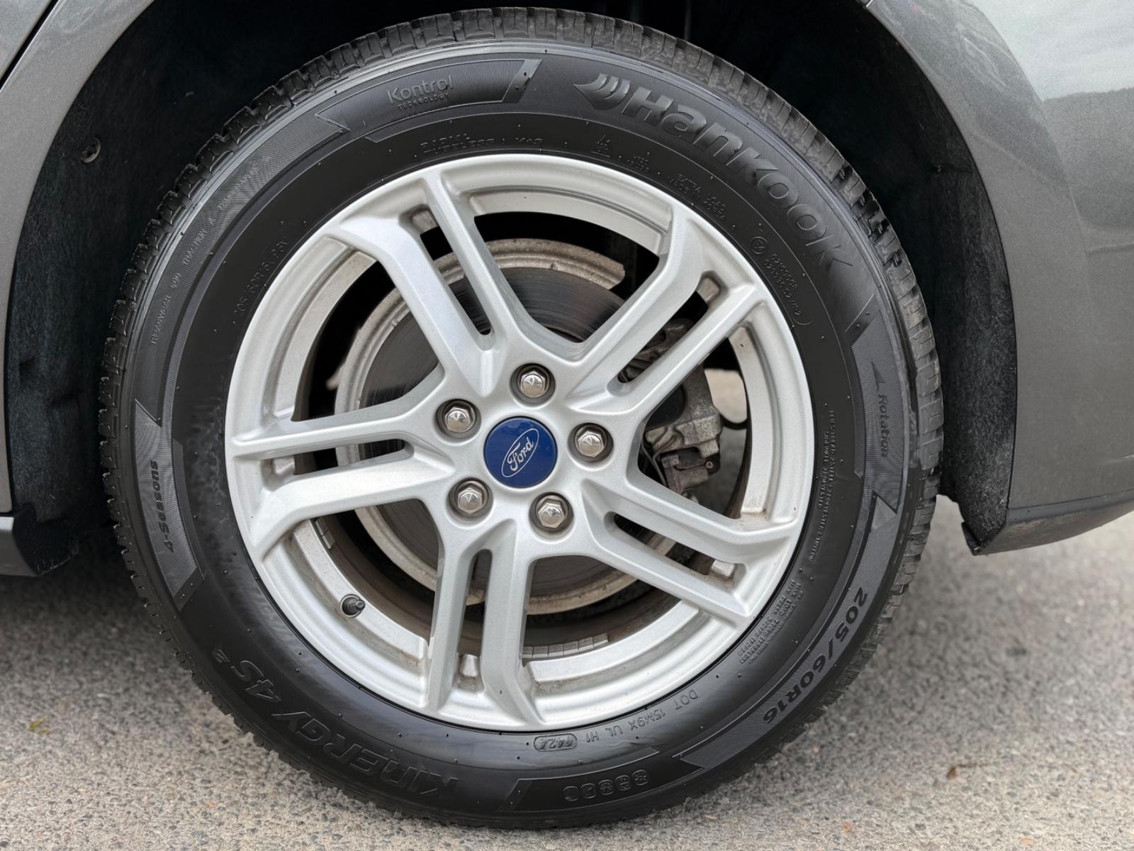 Ford Focus Lim. Cool & Connect/Navi/Keyless/Tempomat