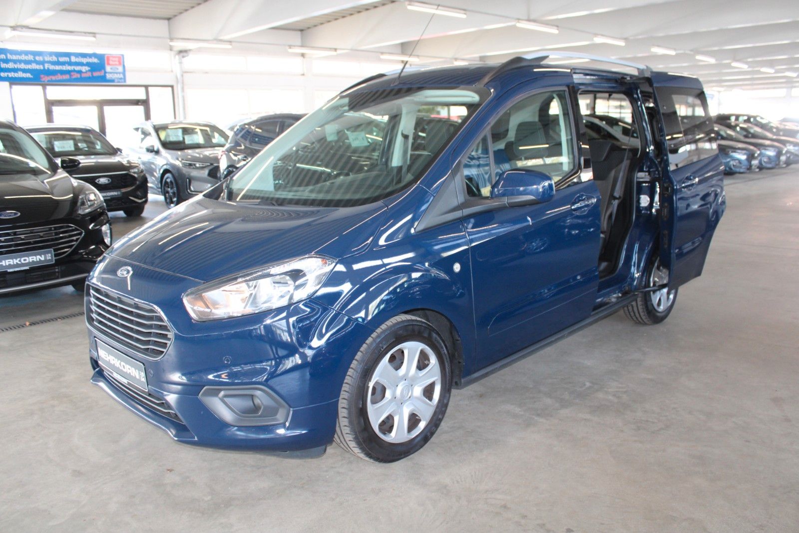 Fahrzeugabbildung Ford Tourneo Courier 1.5 TDCi Trend AHK KLIMA WinterP