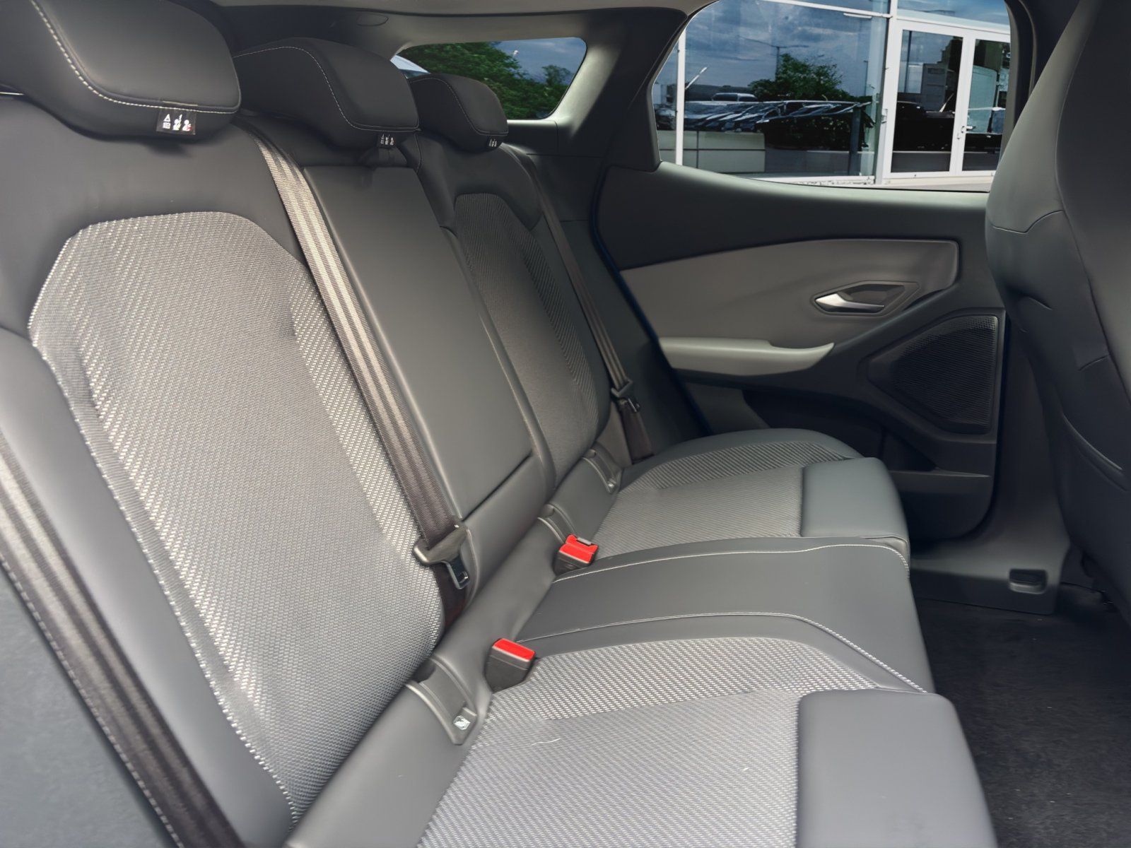 Fahrzeugabbildung Ford Explorer RWD