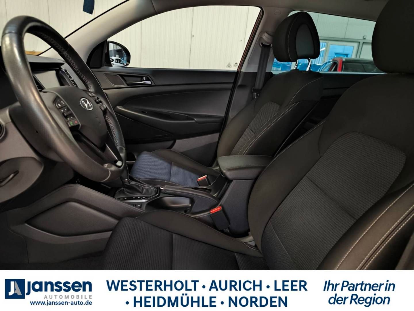 Fahrzeugabbildung Hyundai TUCSON Classic ADVANTAGE, 19' Alu