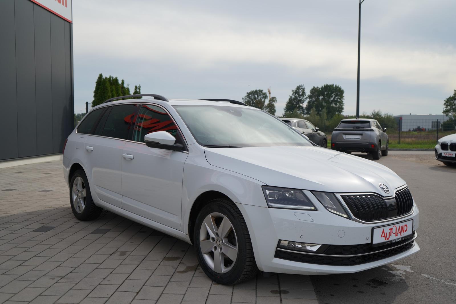 Skoda Octavia 1.6 TDI Premium Edition Panorama ACC LED