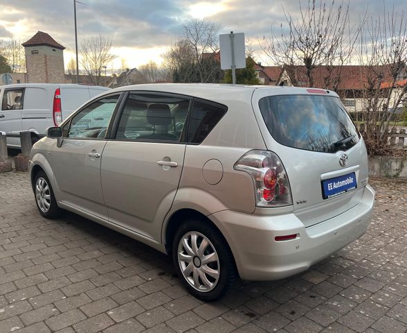 Toyota Corolla Verso 1.8 Sol*7 SITZER*AUTOMATIK* Bild 3