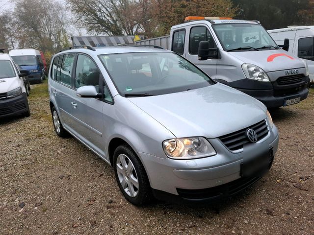 Volkswagen VW Touran  1.6 Benzin