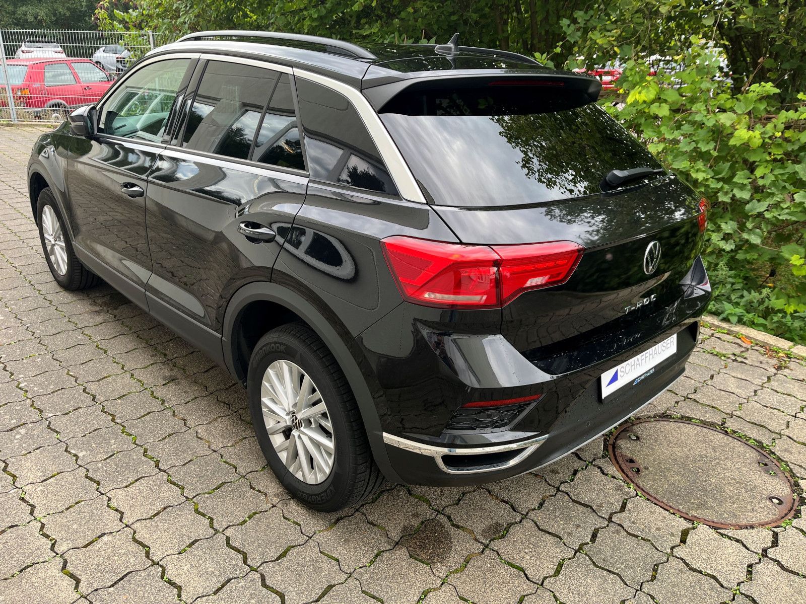 Fahrzeugabbildung Volkswagen T-Roc Style 1,5 TSI PDC LED ALU SHZ ACC UVM