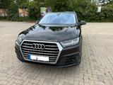 Audi Q7 3.0 TDI sehr gute Ausstattung - Audi Q7 in Braunschweig