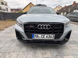 Audi SQ2 TFSI S tronic quattro sport SQ2 - graue Audi SQ2