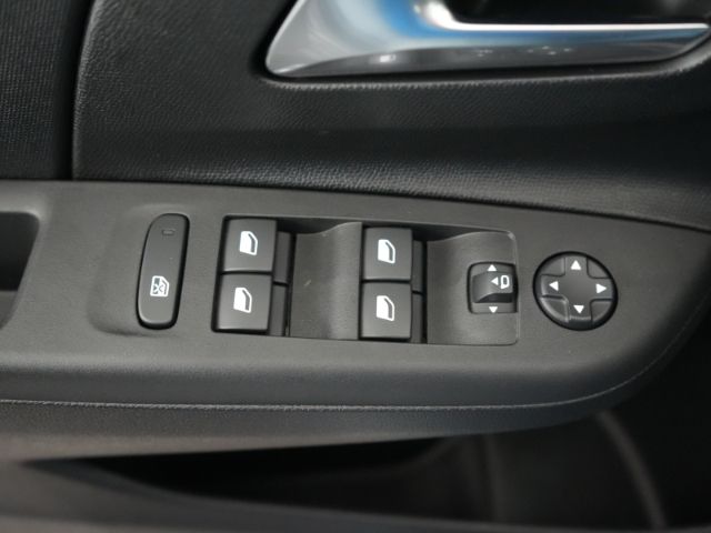 Corsa F FACELIFT+LED+RÜCKFAHRKAMERA+SITZ-/LENKRA