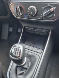 Fahrzeugabbildung Hyundai i20 1.0 T-GDI Trend KLIMA SHZ RFK