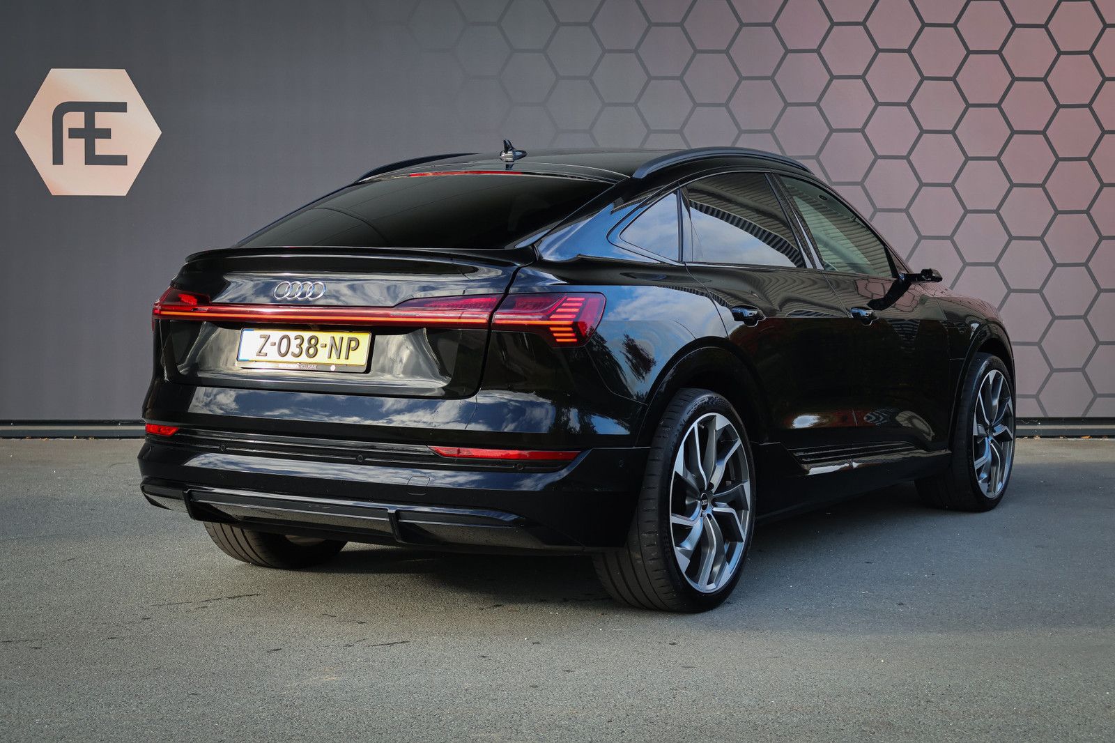 Audi e-tron Sportback 55 quattro 95 kWh | RS-STOELEN imagem 3