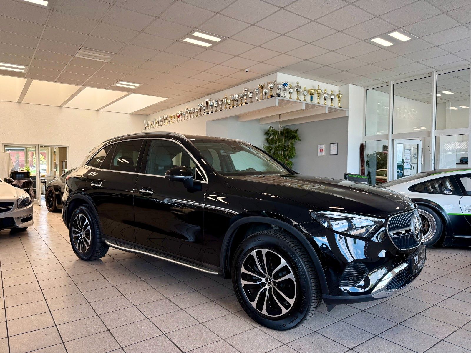 MERCEDES-BENZ GLC 220 d 4Matic Avantgarde Premium JungeSterne