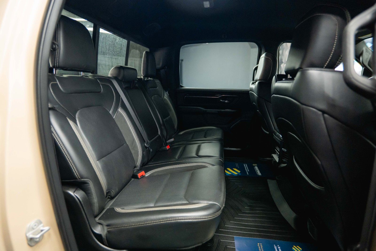 Fahrzeugabbildung Dodge RAM 5.7 V8 HEMI 4x4 NIGHT GT SPORT Offroad 19%