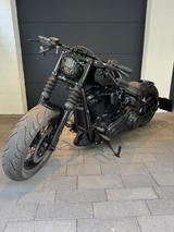 Harley-Davidson Street Bob 114 Dark Parts Custom Bike - Harley-Davidson Motorräder in Mönchengladbach