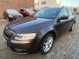 Skoda Octavia Combi Elegance Aut+Panorama+Bi-Xenon+PDC - Skoda Octavia Elegance mit Diesel-Antrieb