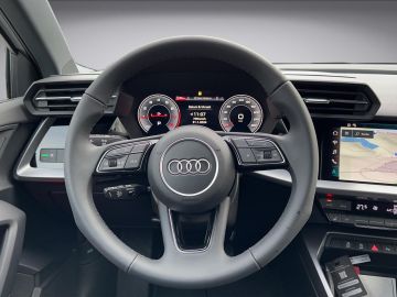 Audi A3 Sportback 35 TFSI S line S-TRONIC LED NAVI PL