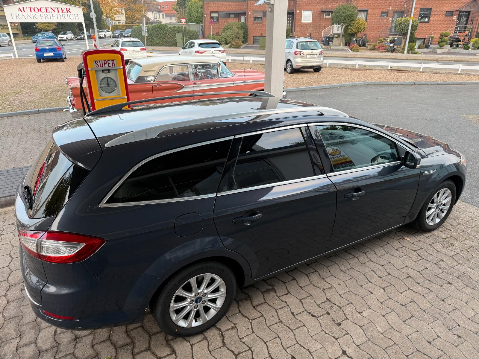 Ford Mondeo 2011 — photo 23