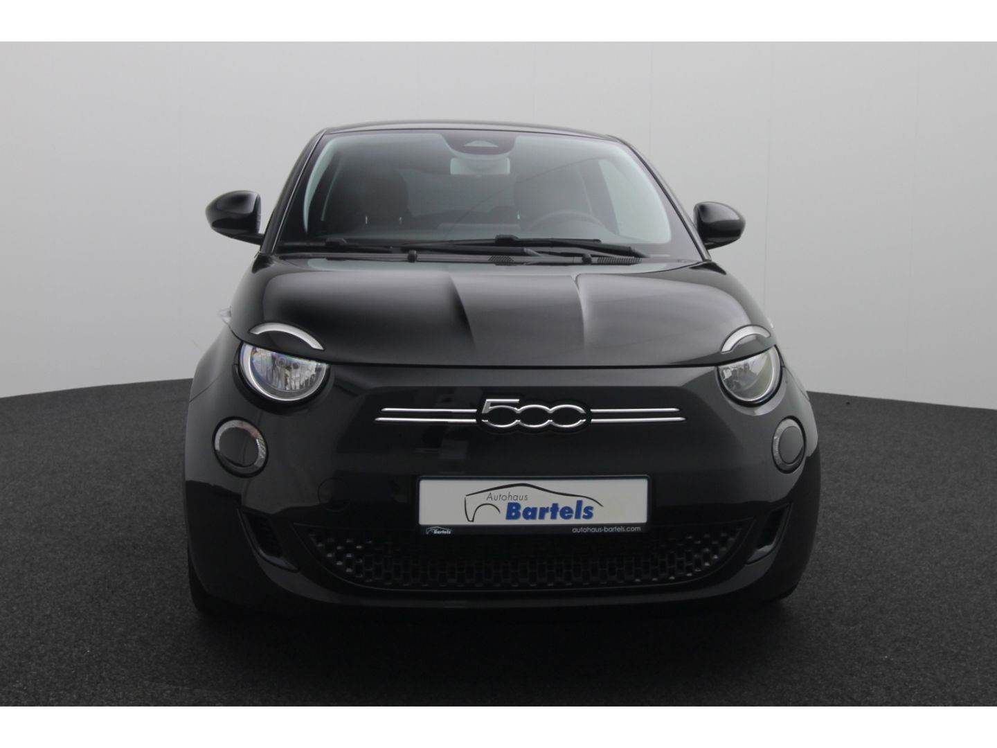 Fahrzeugabbildung Fiat 500e Neuer Icon Komfort Paket Tempomat Apple Car