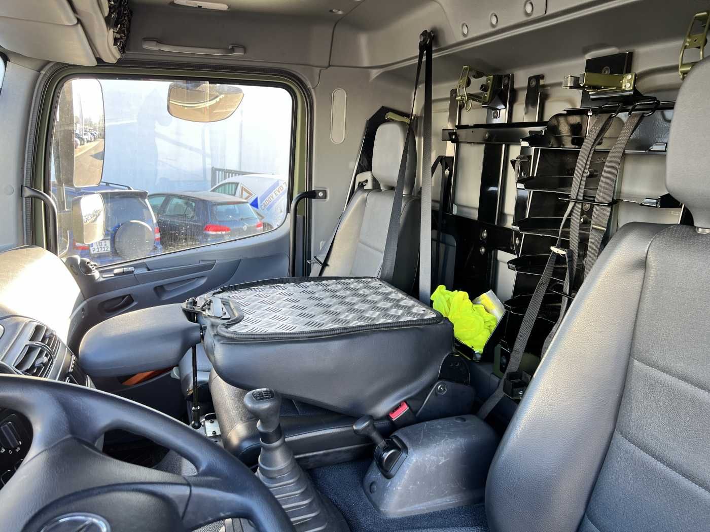 Fahrzeugabbildung Mercedes-Benz Axor 1829 A 4x4 Pritsche