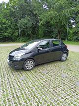 Toyota Yaris 1,33-l-Dual-VVT-i Life Life - Toyota Yaris: 1.3