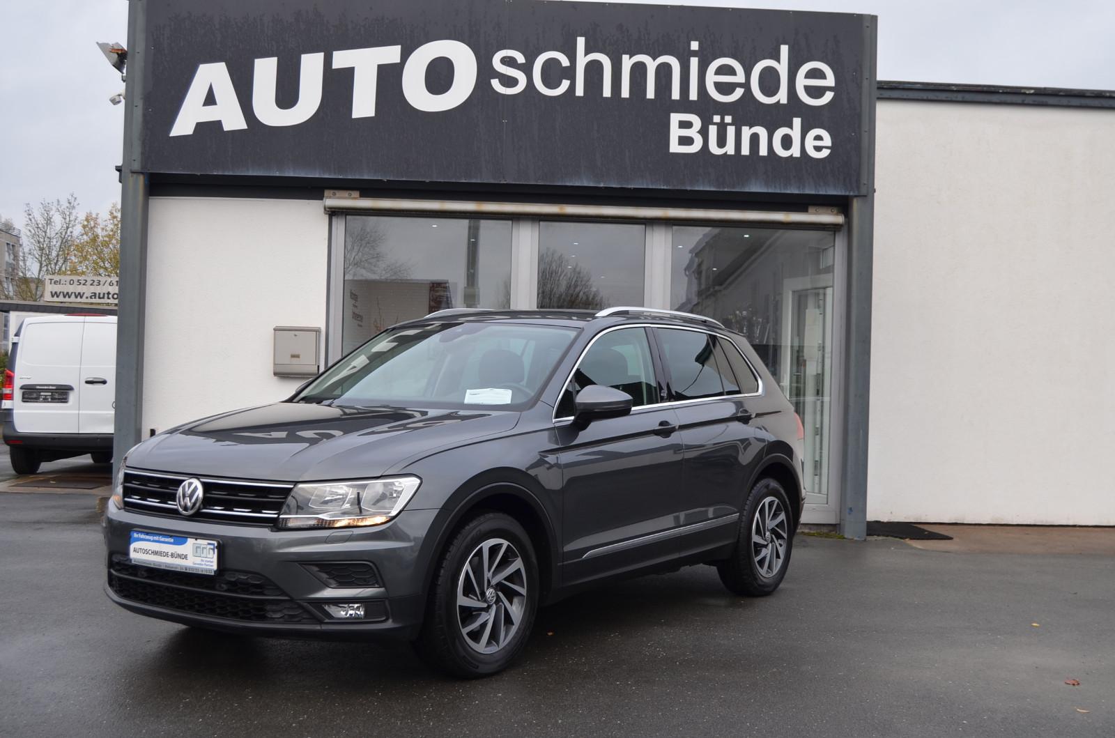 Volkswagen Tiguan Sound BMT Standheizung Navi 1.Hand AHK