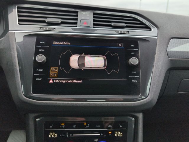 Tiguan 2.0 TDI DSG LED+NAVI+ACC+EINPARKH.+SITZH+