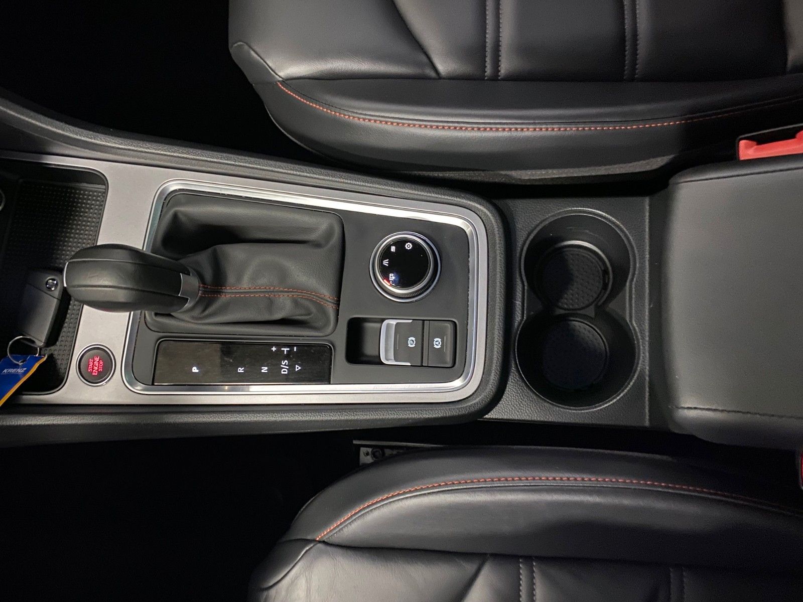 Fahrzeugabbildung SEAT Ateca 1.5 TSI 110kW FR DSG+AHK+ACC+VOLLLEDER+LED